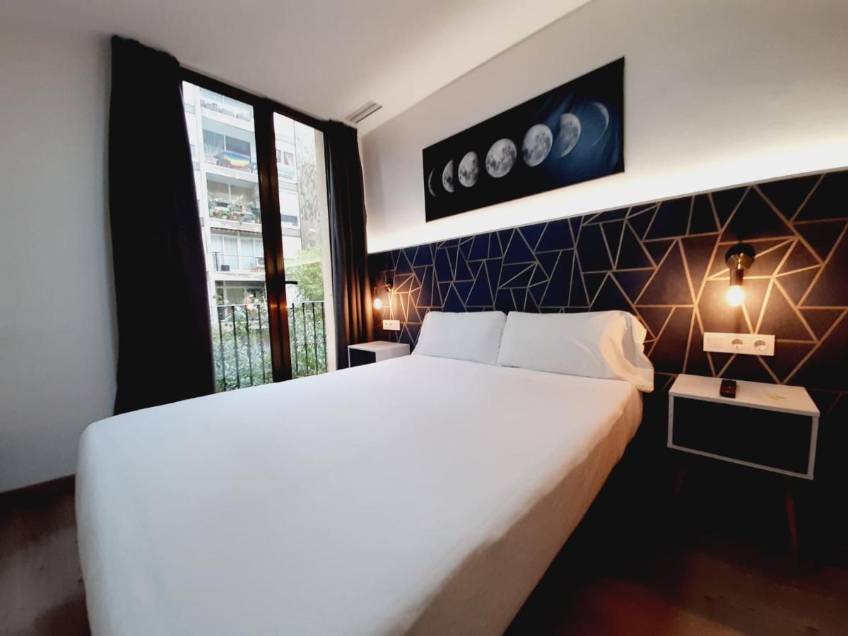 Hostal Laia By Gaiarooms برشلونة المظهر الخارجي الصورة